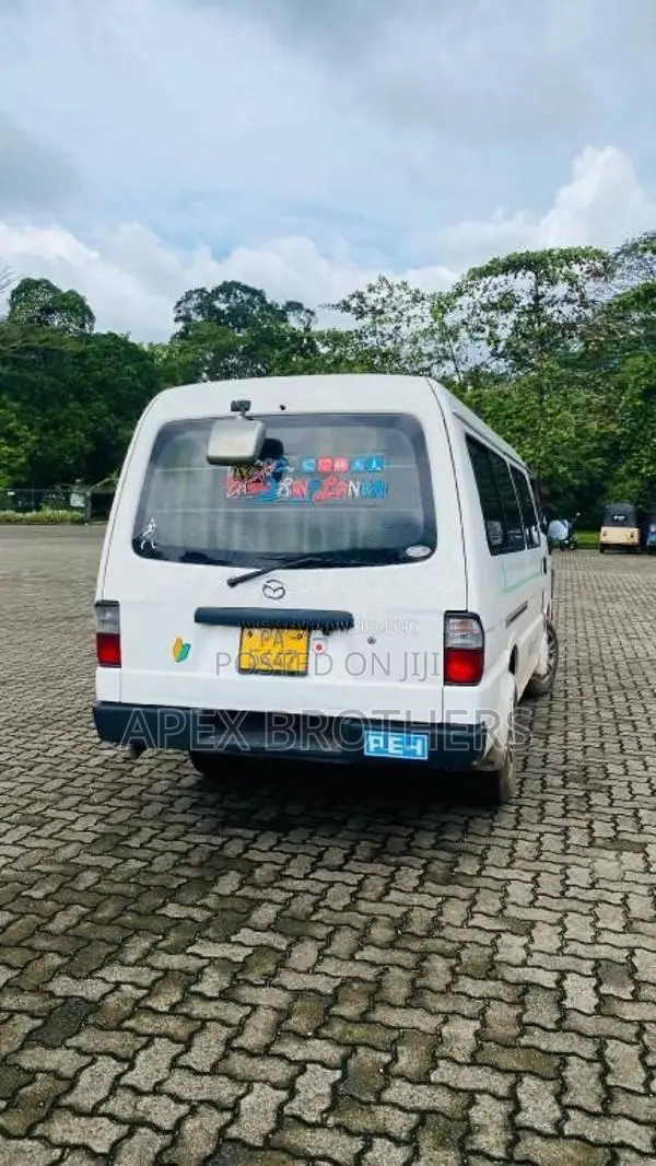 Mazda Brawny 2000 Van (Used)