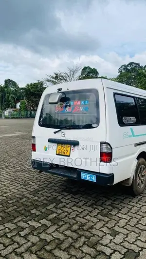 Mazda Brawny 2000 Van (Used)