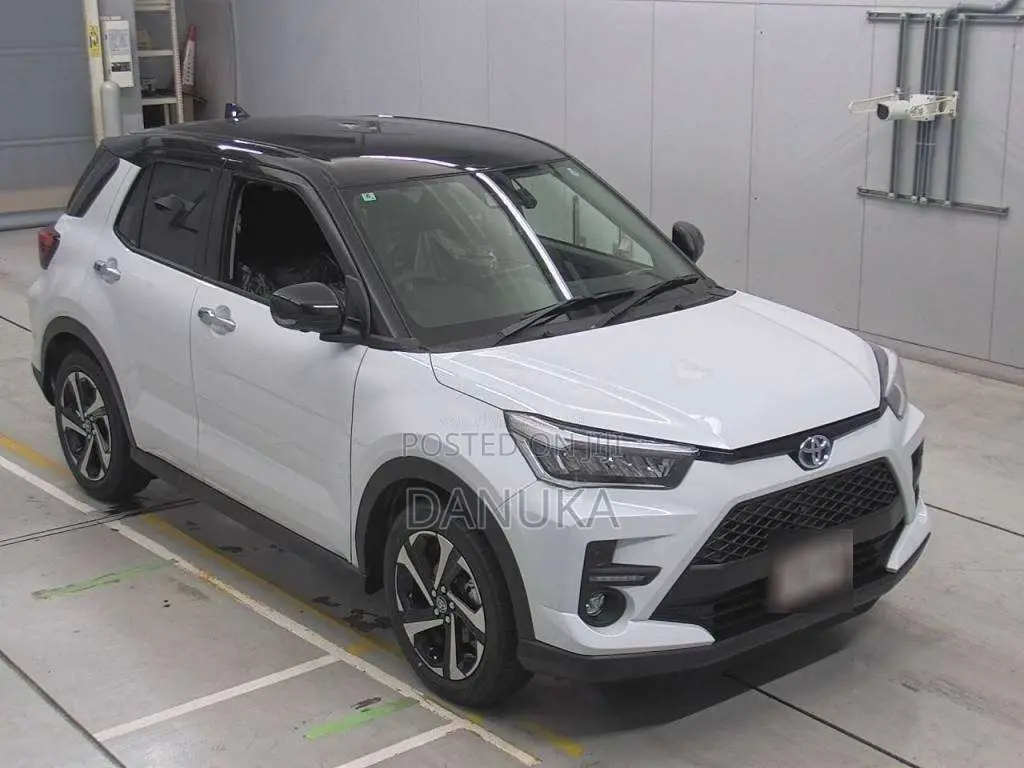 Toyota Raize Hybrid 2025 SUV (Used)