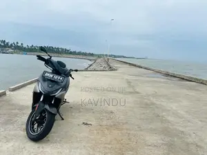 Hero Xoom 125 2025 Motorbike (Used)