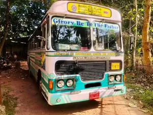 Ashok-Leyland Viking 2005 Bus (Used)