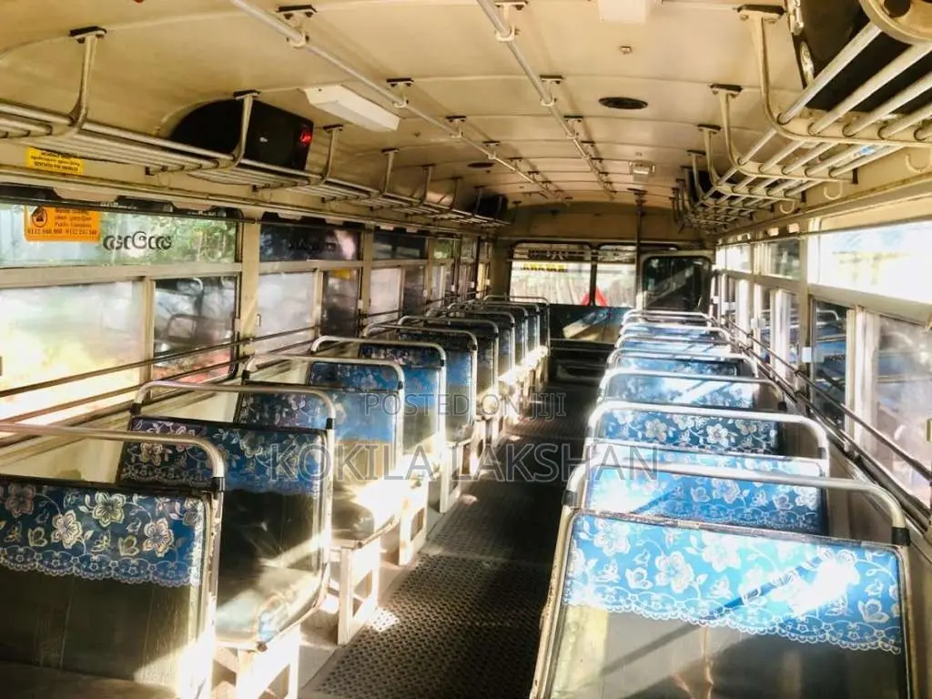 Ashok-Leyland Viking 2005 Bus (Used)