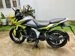 Bajaj Pulsar 2025 Motorbike (Used)