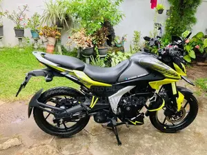 Bajaj Pulsar 2025 Motorbike (Used)