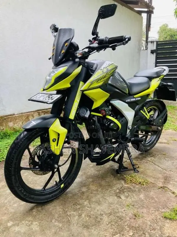 Bajaj Pulsar 2025 Motorbike (Used)