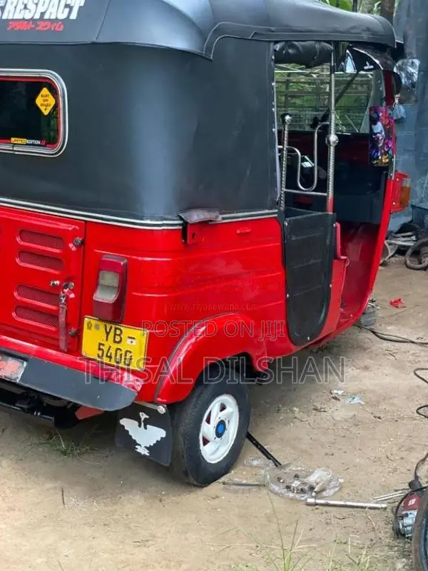 Bajaj 4 Stroke 2011 Three Wheel (Used)