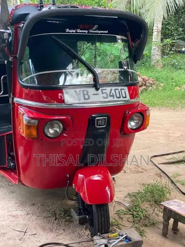 Bajaj 4 Stroke 2011 Three Wheel (Used)