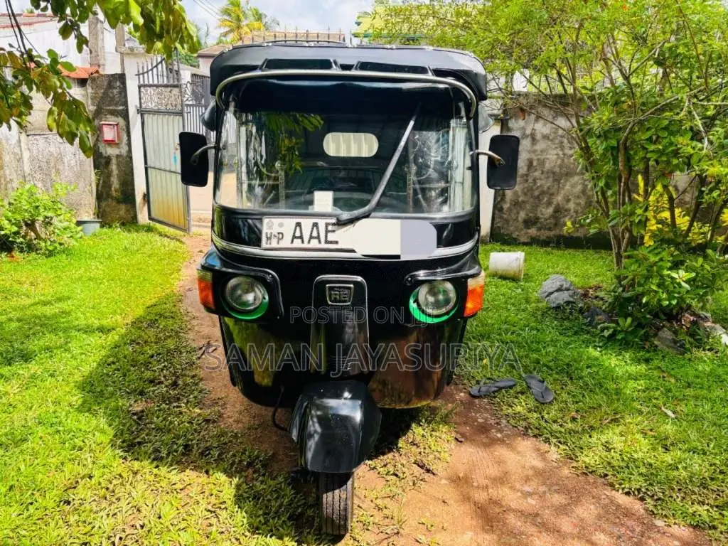 Bajaj RE 205 2012 Three Wheel (Used)