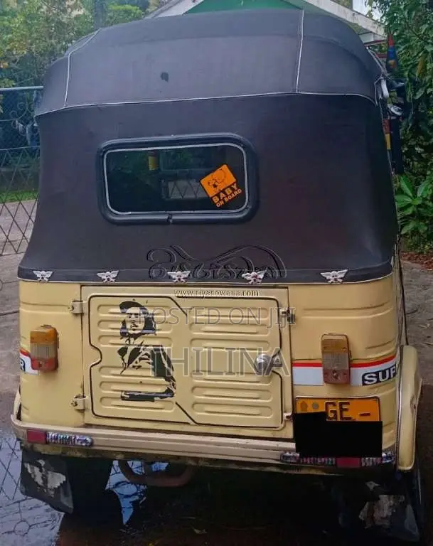 Bajaj 2 Stroke 2000 Three Wheel (Used)