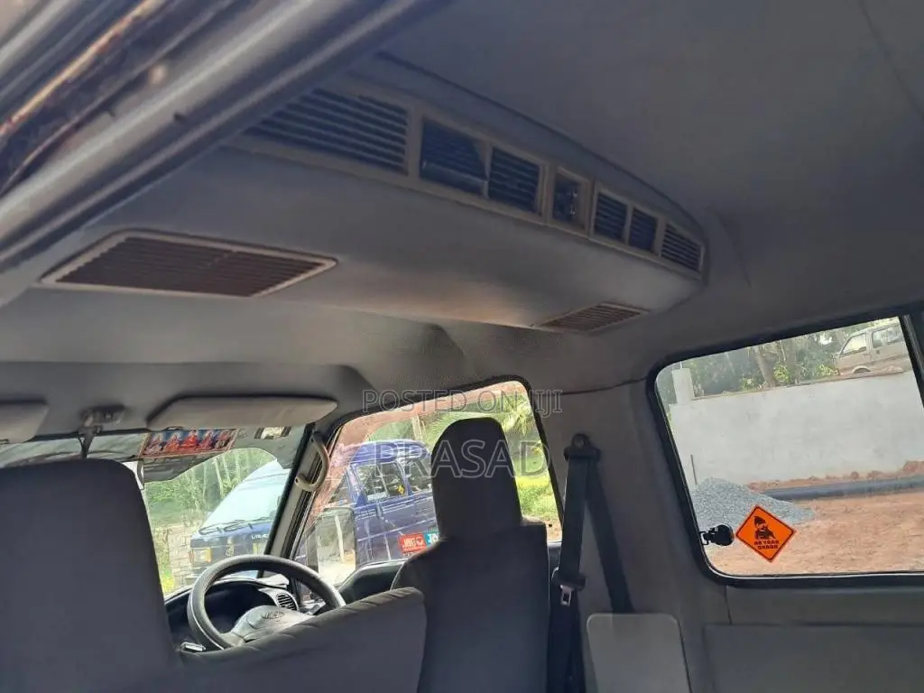 Hyundai H100 2001 Van (Used)