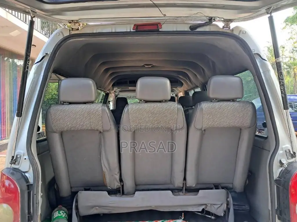 Hyundai H100 2001 Van (Used)