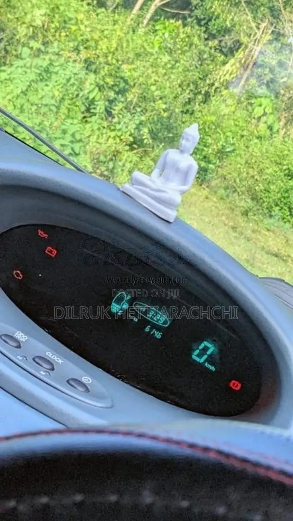 Toyota Vitz 1999 Car (Used)