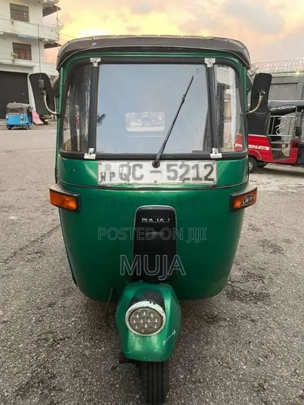 Bajaj 2 Stroke 2005 Three Wheel (Used)
