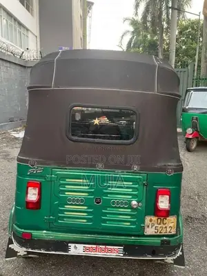 Bajaj 2 Stroke 2005 Three Wheel (Used)