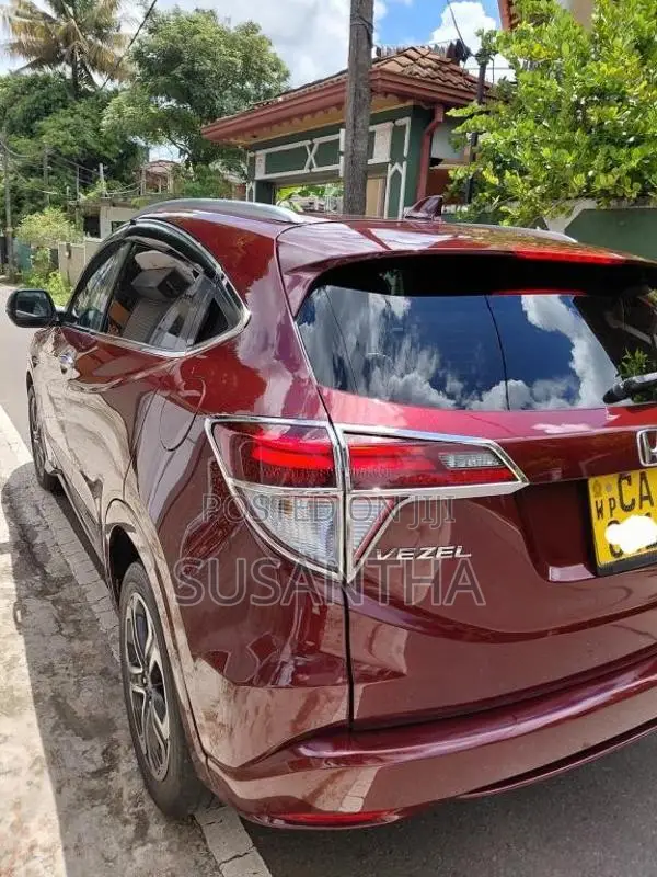 Honda Vezel 2014 SUV (Used)