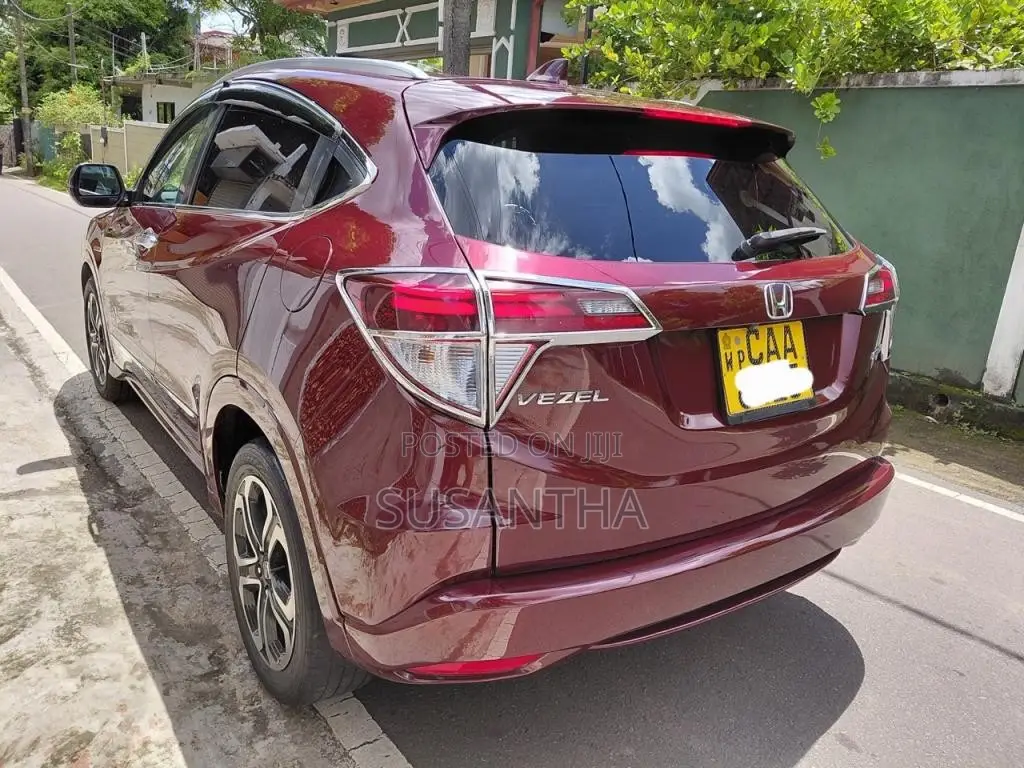 Honda Vezel 2014 SUV (Used)