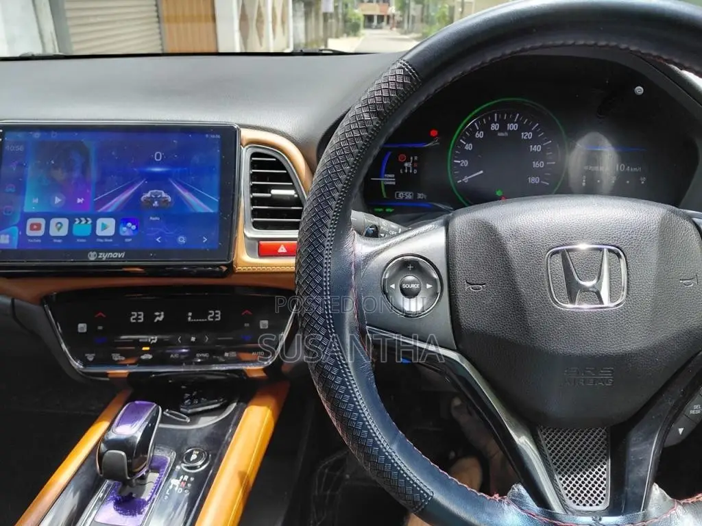 Honda Vezel 2014 SUV (Used)
