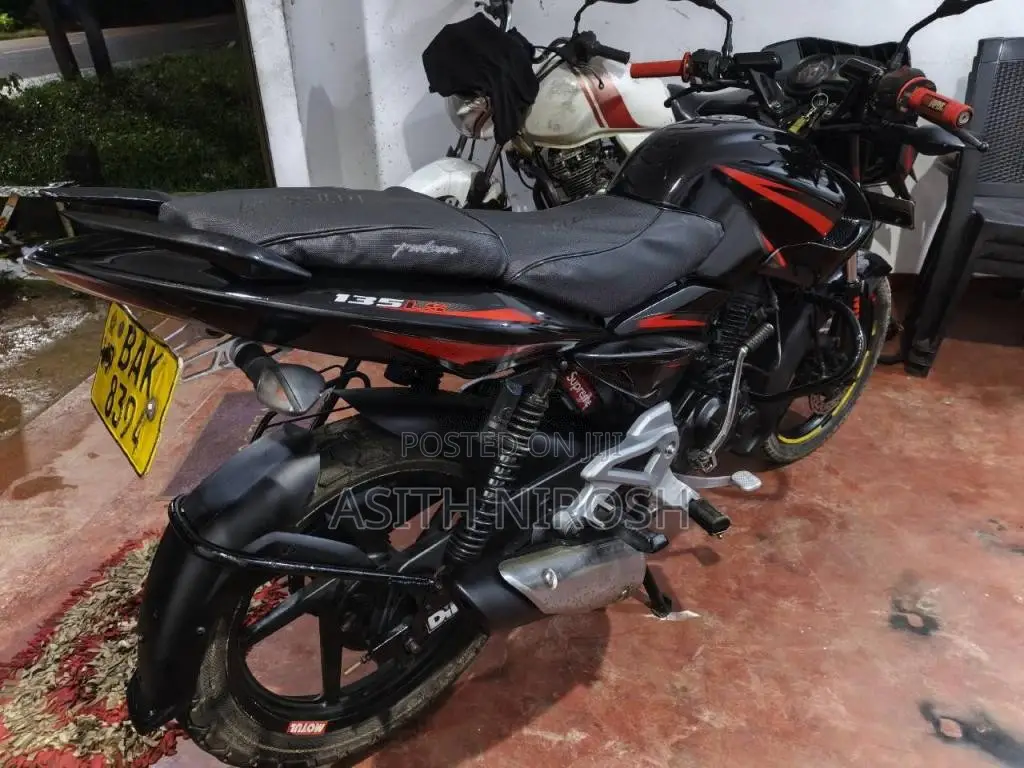 Bajaj Pulsar 135 2013 Motorbike (Used)