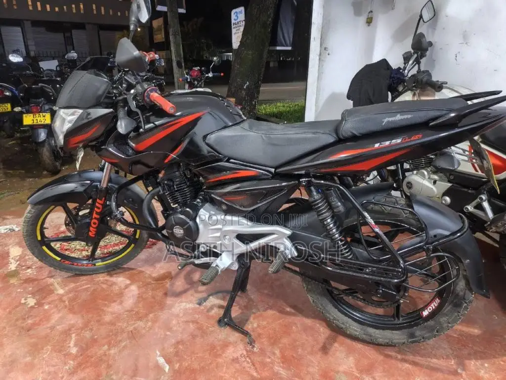Bajaj Pulsar 135 2013 Motorbike (Used)