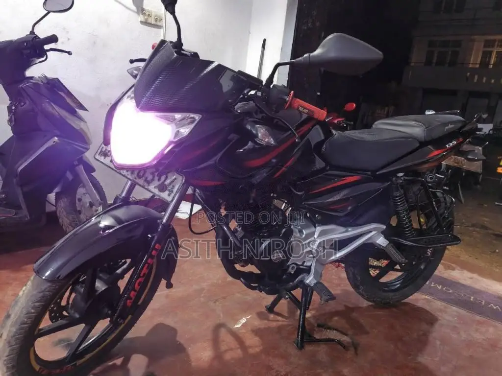 Bajaj Pulsar 135 2013 Motorbike (Used)