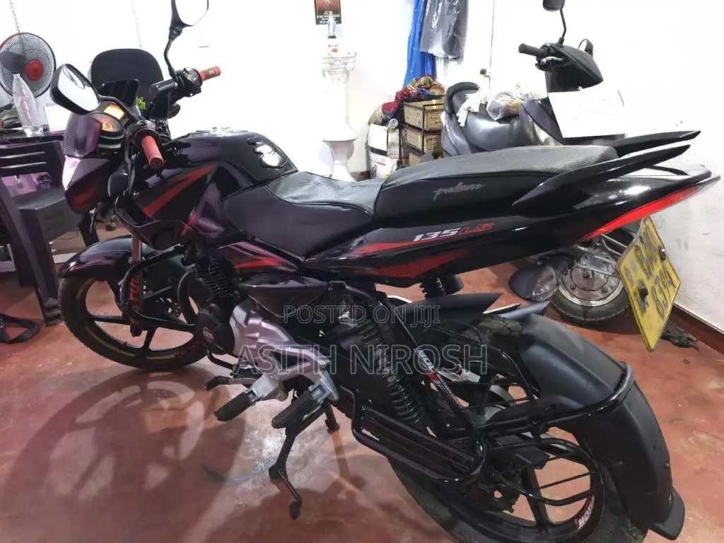 Bajaj Pulsar 135 2013 Motorbike (Used)