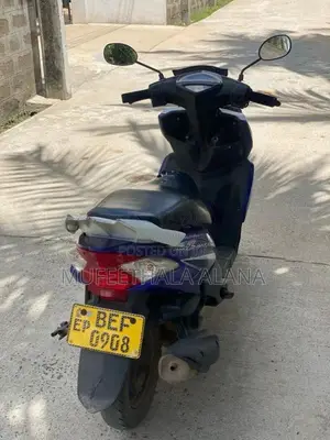 Yamaha Ray Zr 2016 Motorbike (Used)