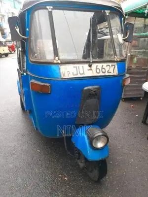 Bajaj RE 2 Stroke 2004 Three Wheel (Used)