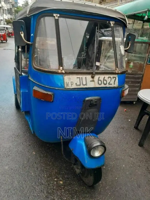 Bajaj RE 2 Stroke 2004 Three Wheel (Used)