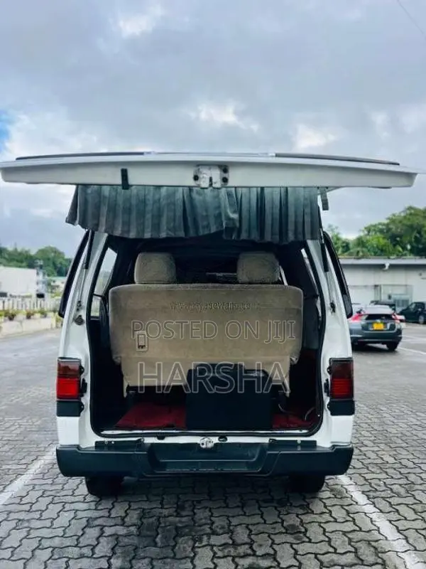 Nissan Caravan 1998 Van (Used)