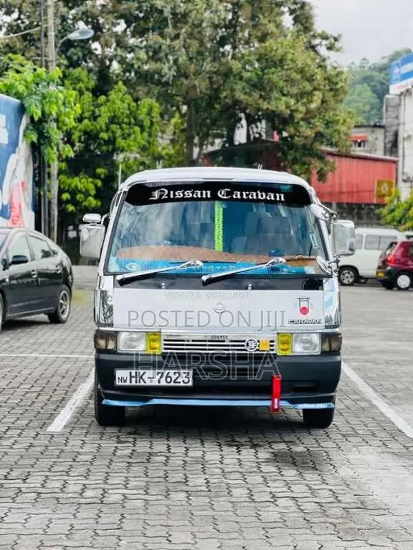 Nissan Caravan 1998 Van (Used)