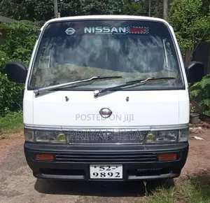 Nissan Caravan 1992 Van (Used)
