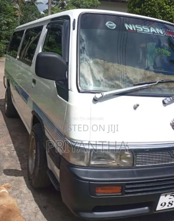 Nissan Caravan 1992 Van (Used)