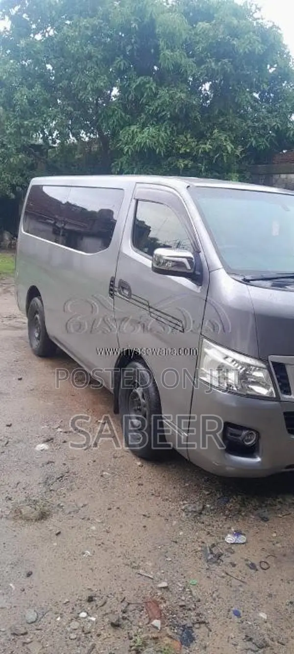 Nissan NV350 2013 Van (Used)