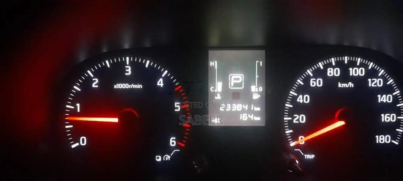 Nissan NV350 2013 Van (Used)