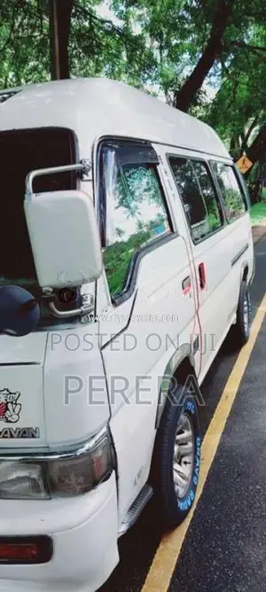 Nissan Caravan 1992 Van (Used)