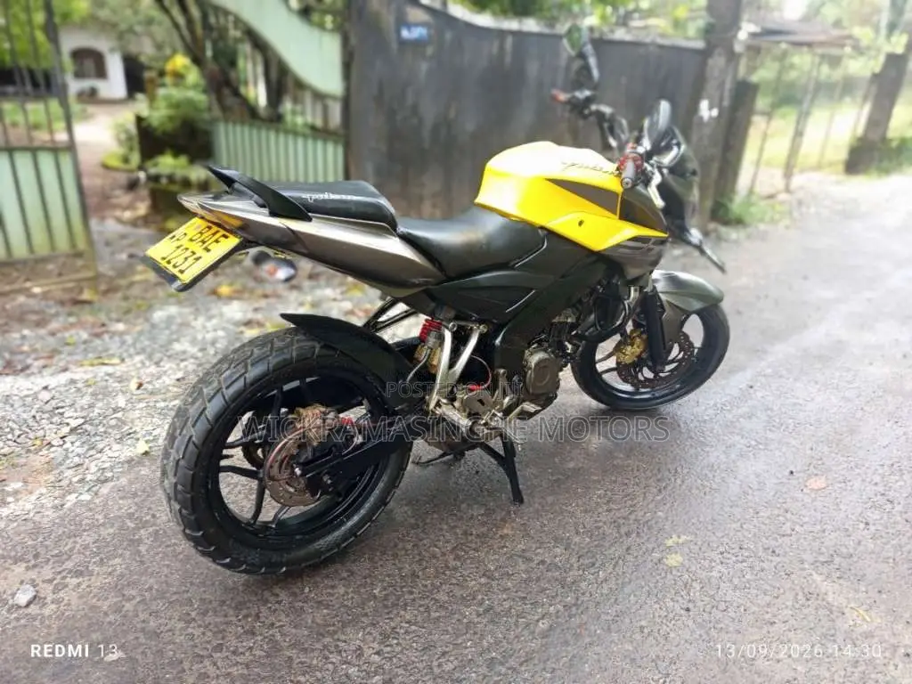 Bajaj Pulsar NS200 2014 Motorbike (Used)