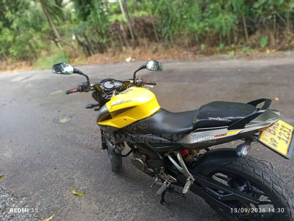 Bajaj Pulsar NS200 2014 Motorbike (Used)