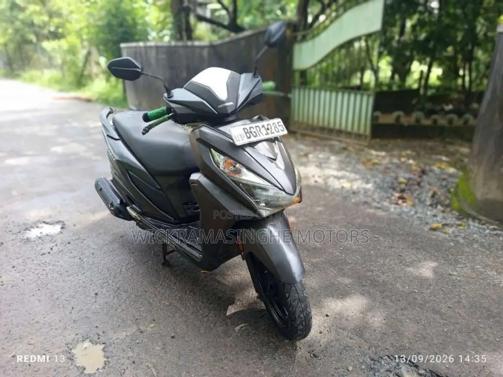 Honda Grazia 1990 Motorbike (Used)