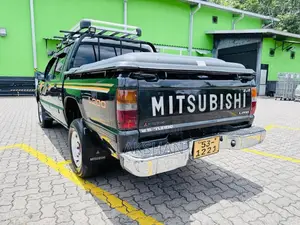 Mitsubishi L200 1992 Pickup (Used)