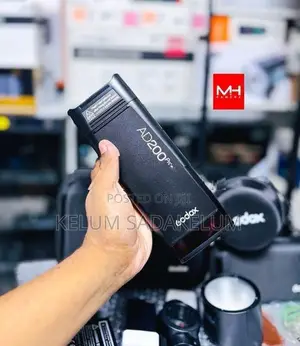 Godox AD200Pro TTL Pocket Flash Kit