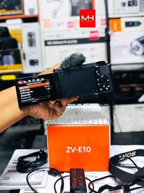 Sony ZV E10 Mirrorless Camera Full Set Box