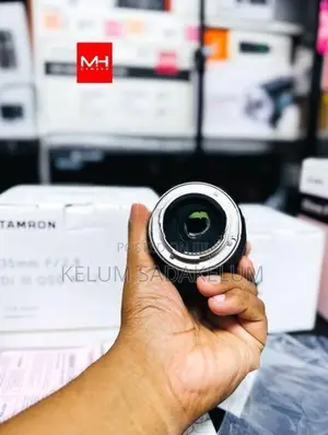 Tamron 35mm f/2.8 Di III OSD M 1:2 Lens for Sony E