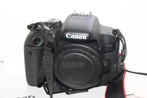 Dslr Canon 800D With 18-200mm Lens + 50mm 1.8