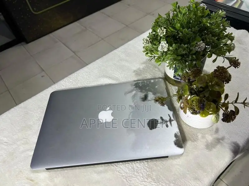 Apple MacBook Air