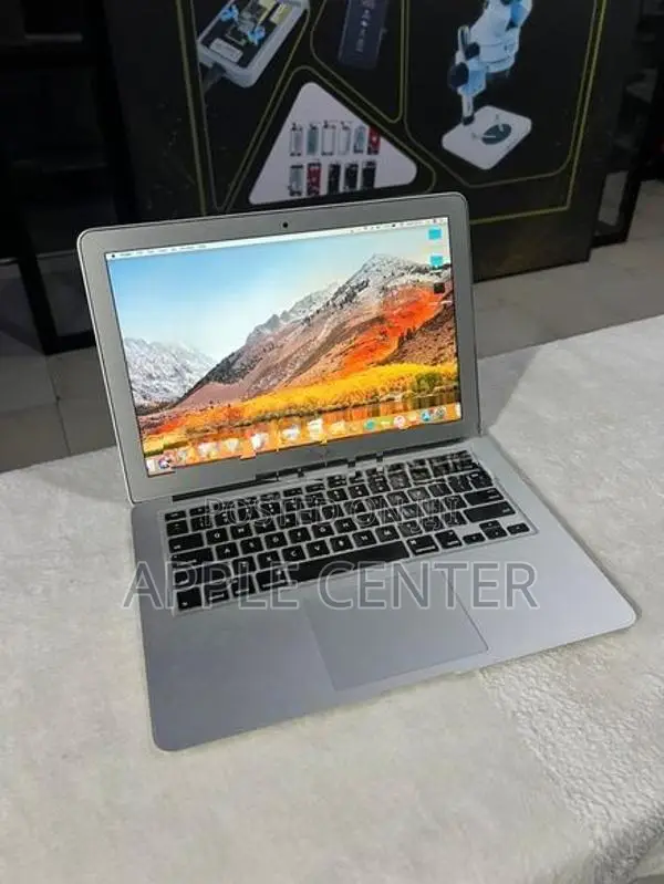 Apple Macbook Air I7 5th Gen
