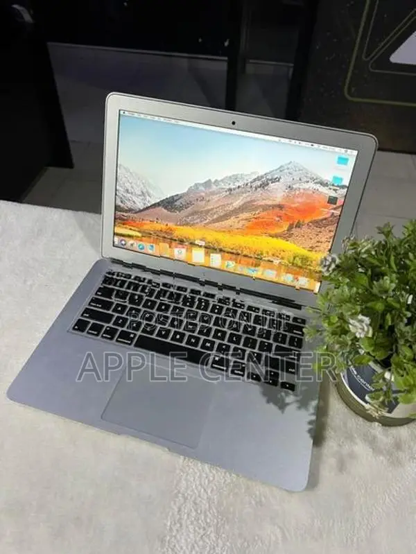 Apple Macbook Air I7 5th Gen