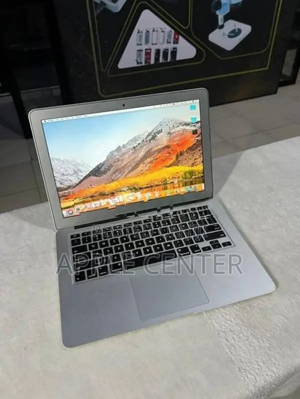 Apple Macbook Air