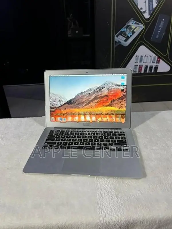 Apple Macbook Air