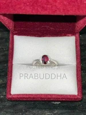 Ladies Silver Ring