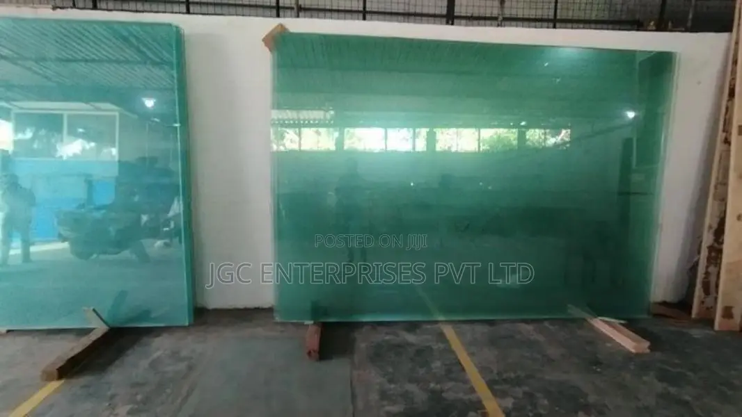 12mm – 10 × 7 sq. ft Clear Glass |
